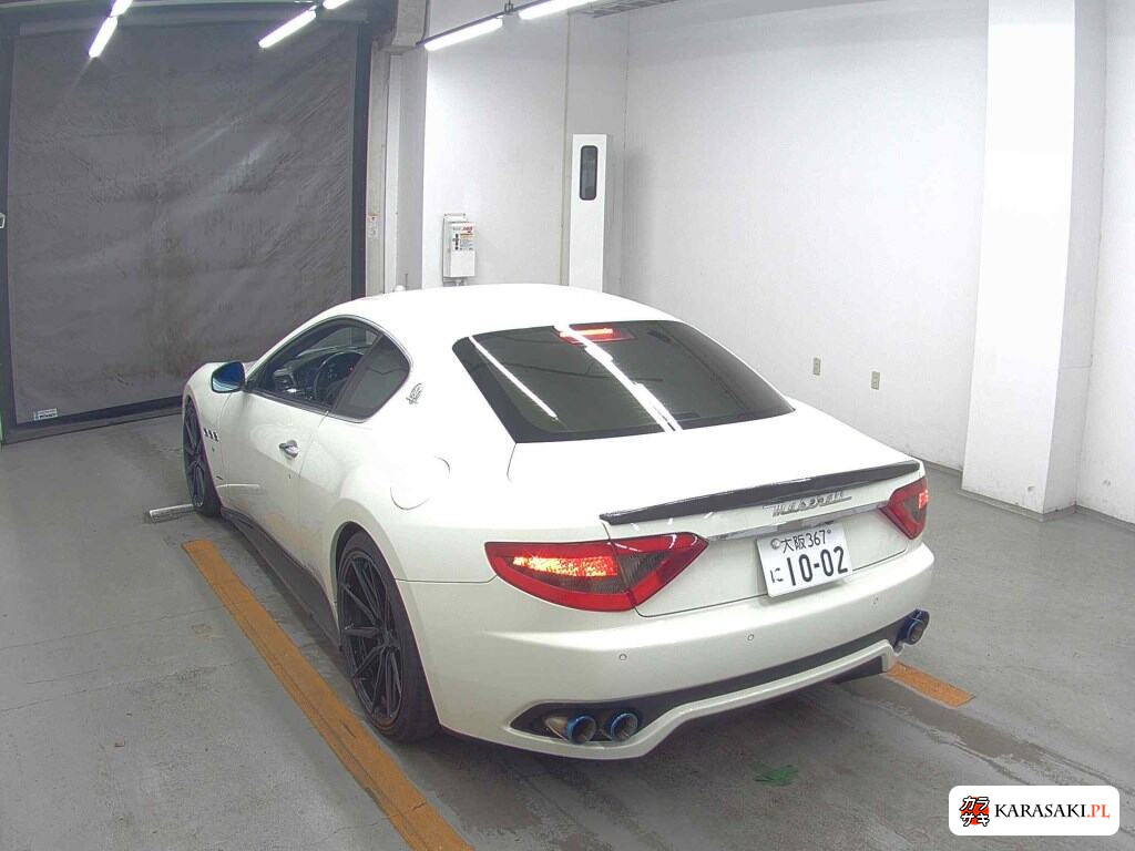 Maserati Granturismo 2010 з японського аукціону