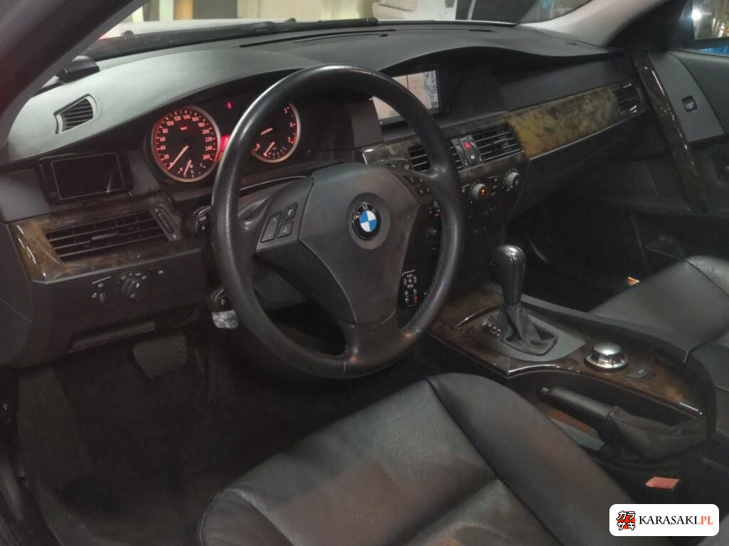 BMW 5 Series 2004 z aukcji japońskiej