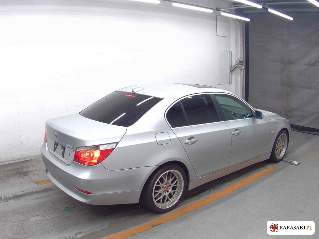 BMW 5 Series 2004 z aukcji japońskiej