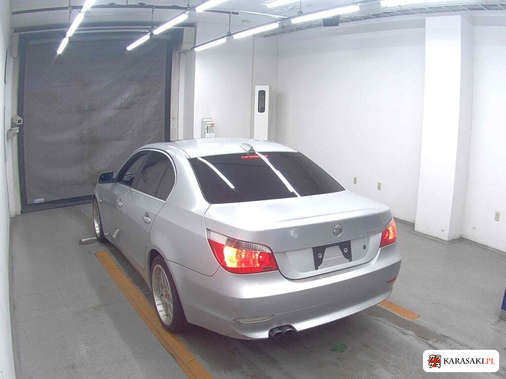 BMW 5 Series 2004 z aukcji japońskiej