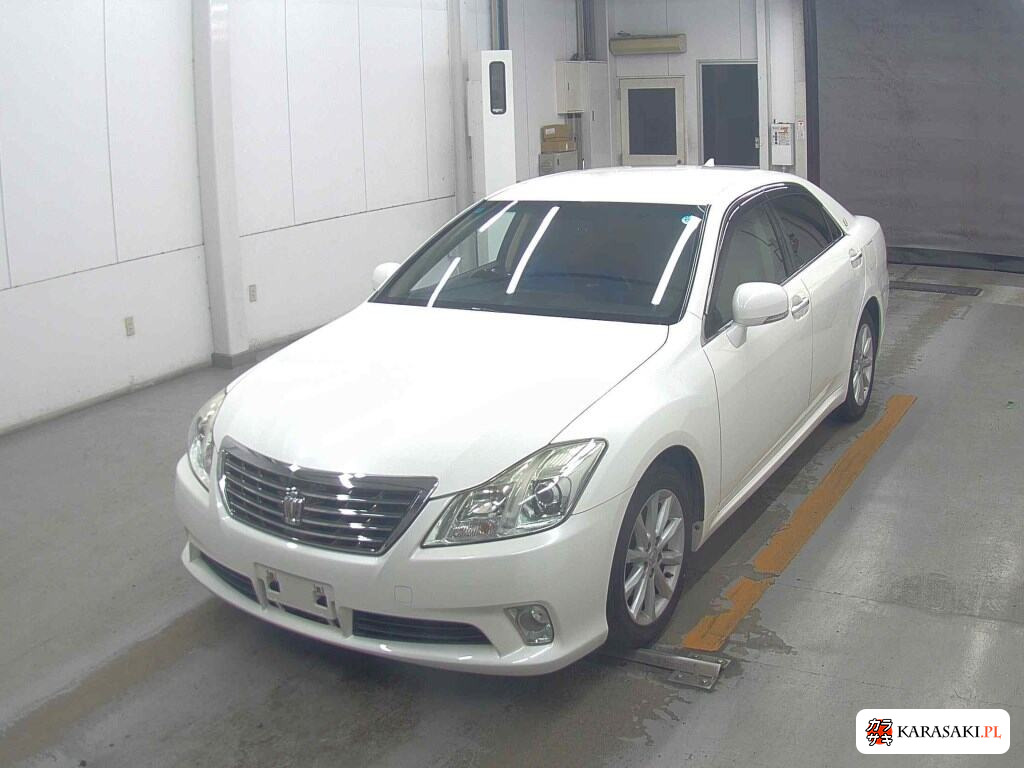 Toyota Crown 2012 z aukcji japońskiej