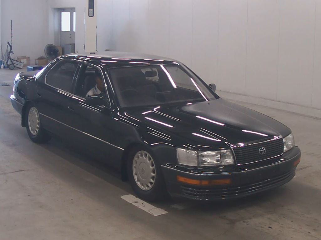 Toyota Celsior 1992 z aukcji japońskiej