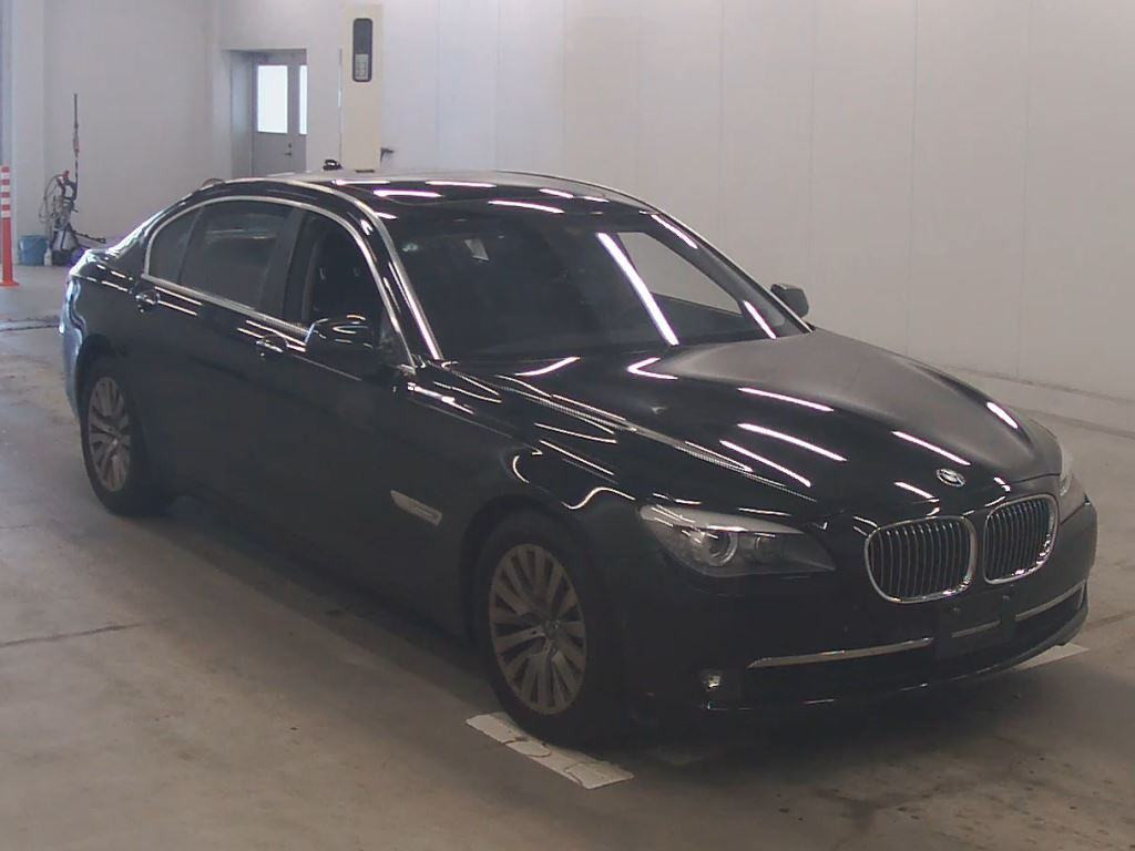 BMW 7 Series 2009 z aukcji japońskiej