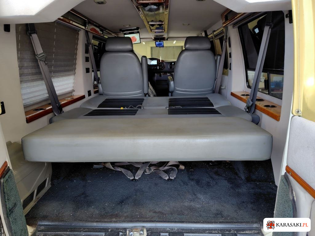 2001 Dodge Van 6