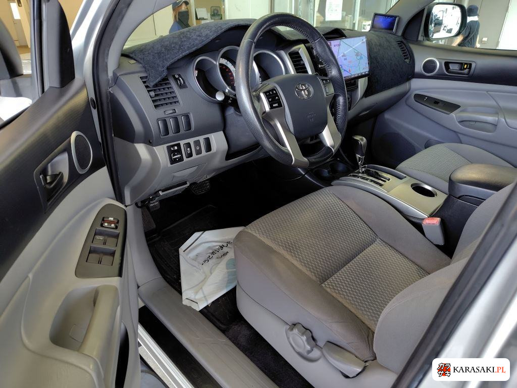 America Toyota Tacoma 2012 z aukcji japońskiej
