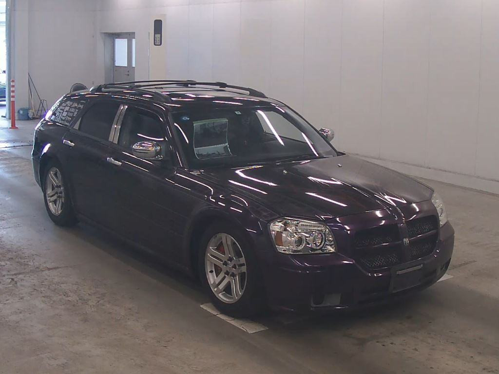 Dodge Magnum 2009 z aukcji japońskiej