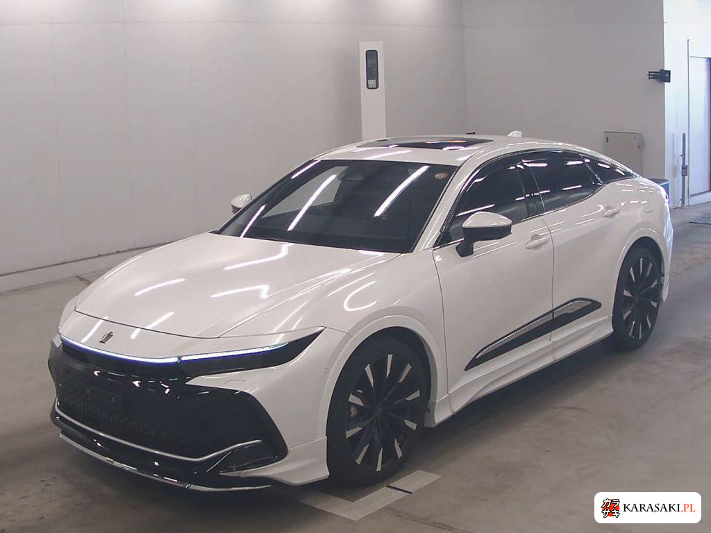 Toyota Crown Crossover 2023 z aukcji japońskiej