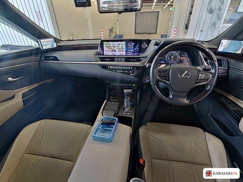 Lexus Es 2019 z aukcji japońskiej