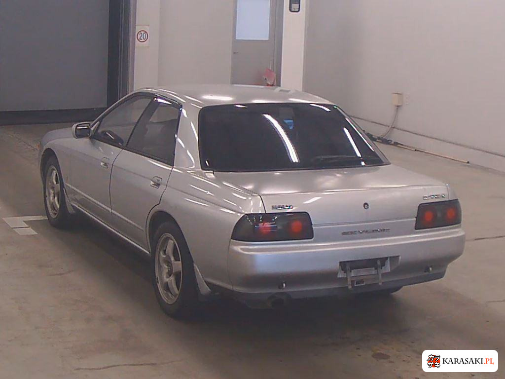 Nissan Skyline 1991 z aukcji japońskiej