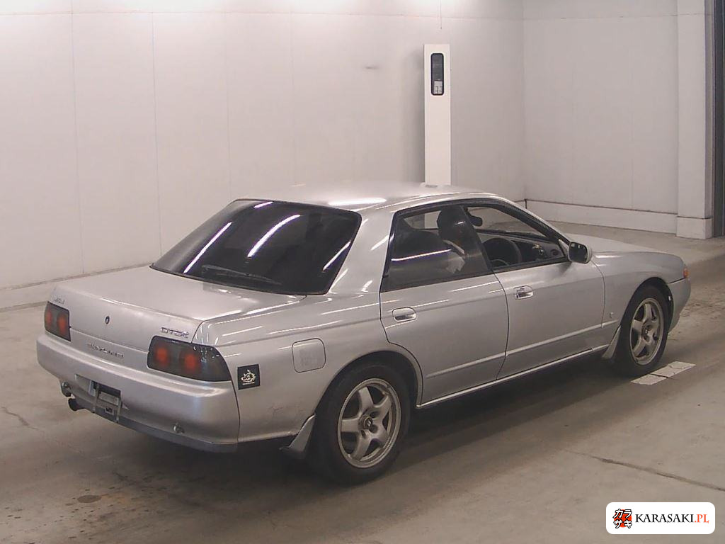 Nissan Skyline 1991 z aukcji japońskiej