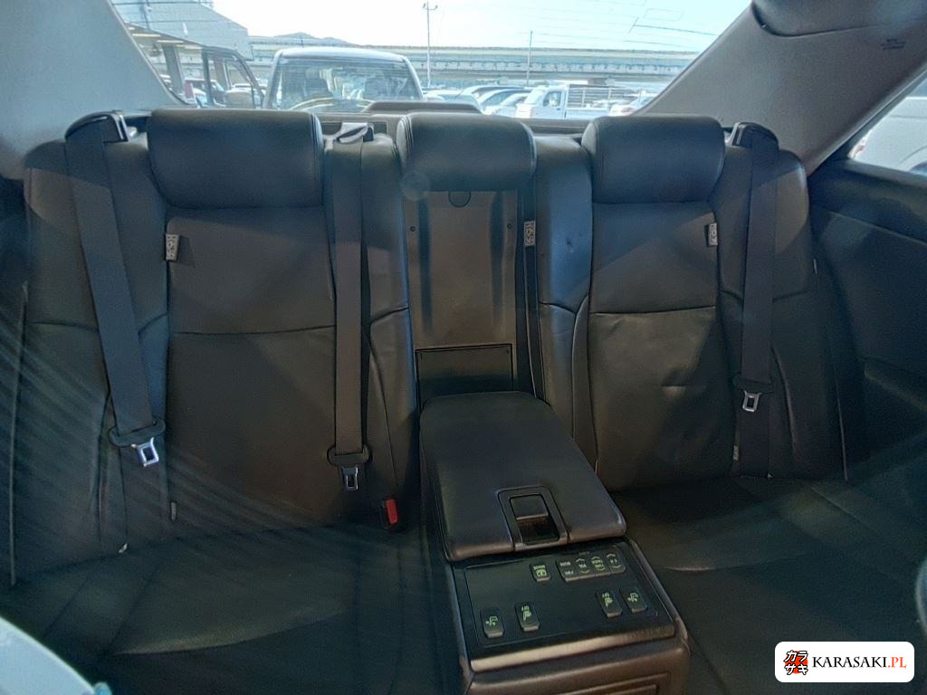 Toyota Crown 2008 z aukcji japońskiej