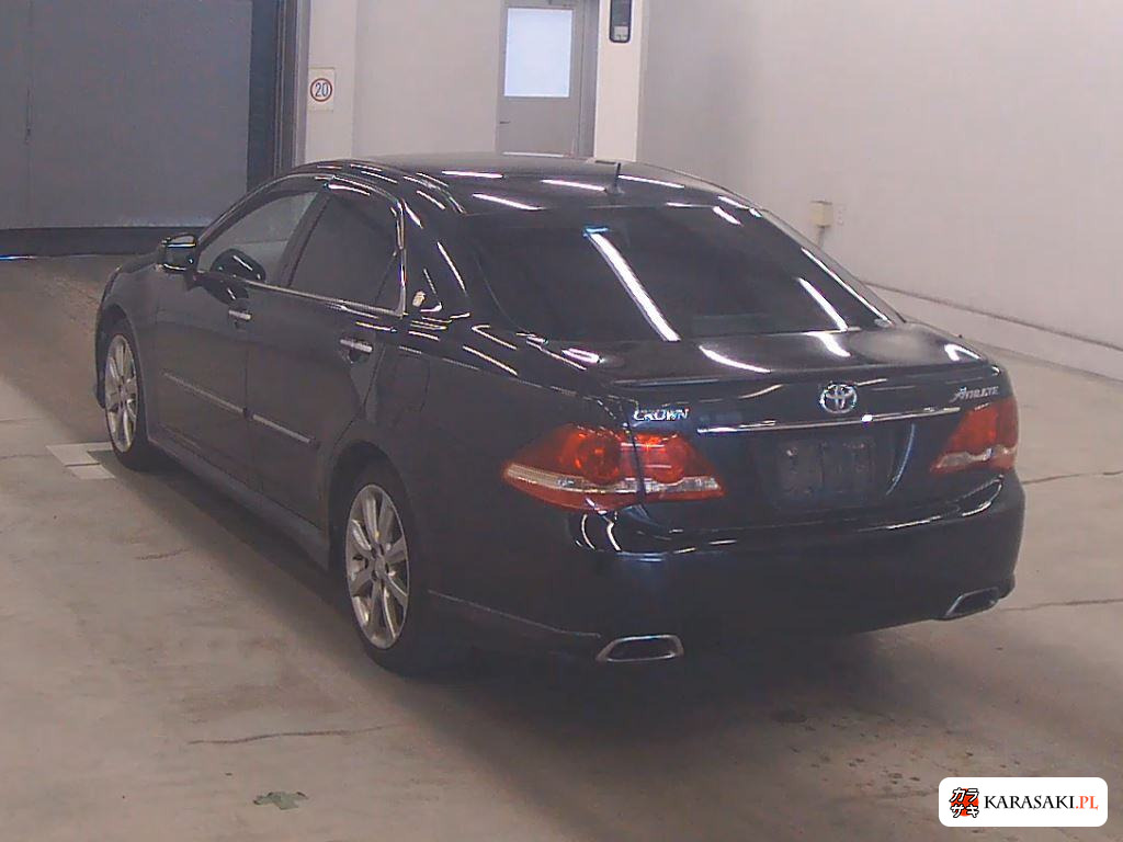 Toyota Crown 2008 z aukcji japońskiej
