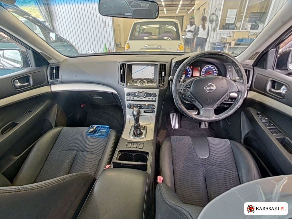Nissan Skyline 2008 z aukcji japońskiej