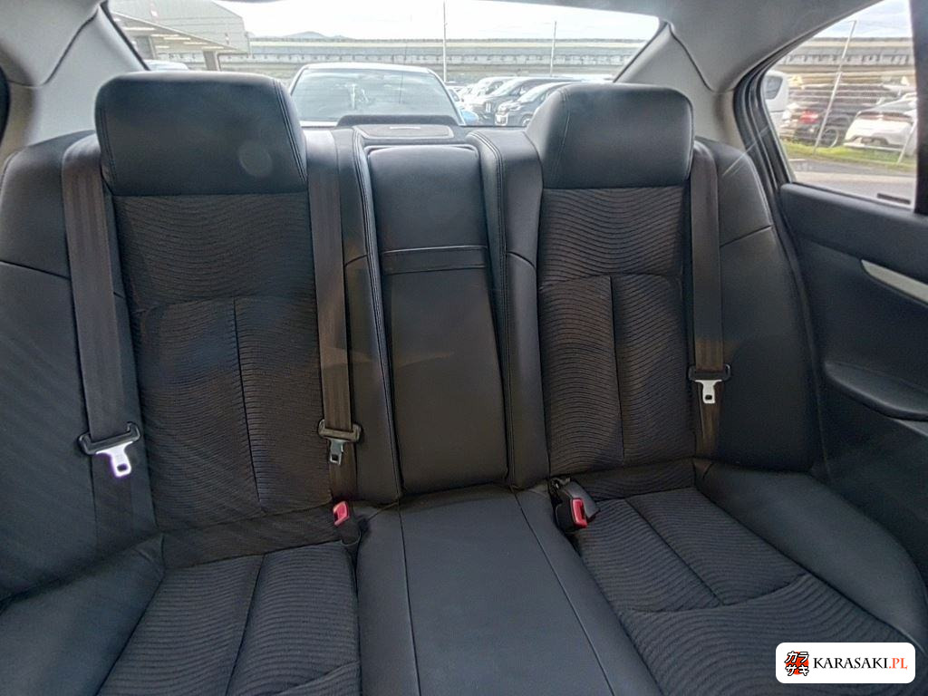 Nissan Skyline 2008 z aukcji japońskiej
