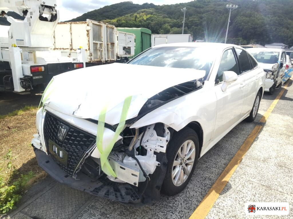 Toyota Crown 2019 z aukcji japońskiej