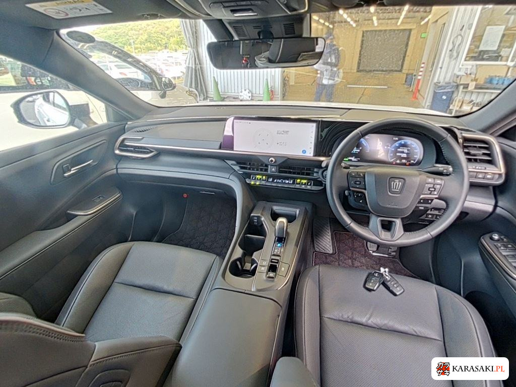 Toyota Crown Crossover 2023 z aukcji japońskiej