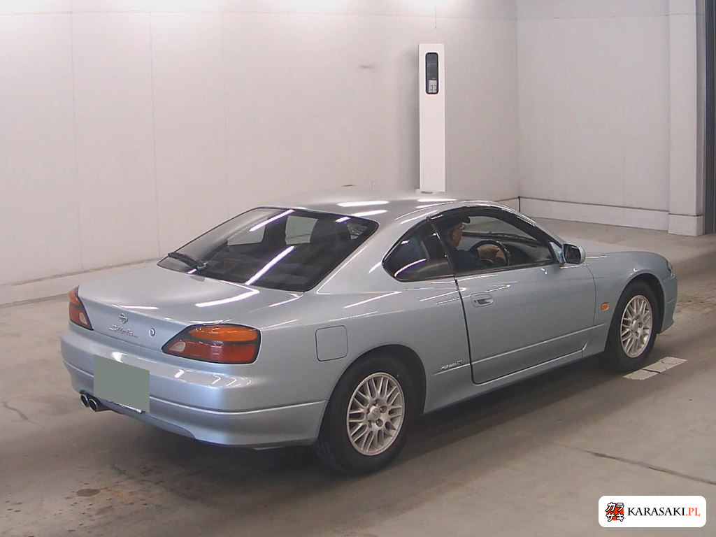 Nissan Silvia 2001 z aukcji japońskiej