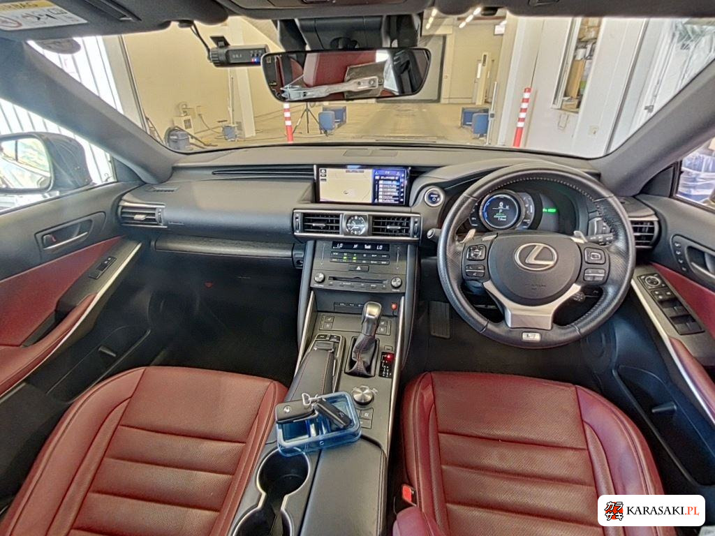 Lexus Is 2018 z aukcji japońskiej