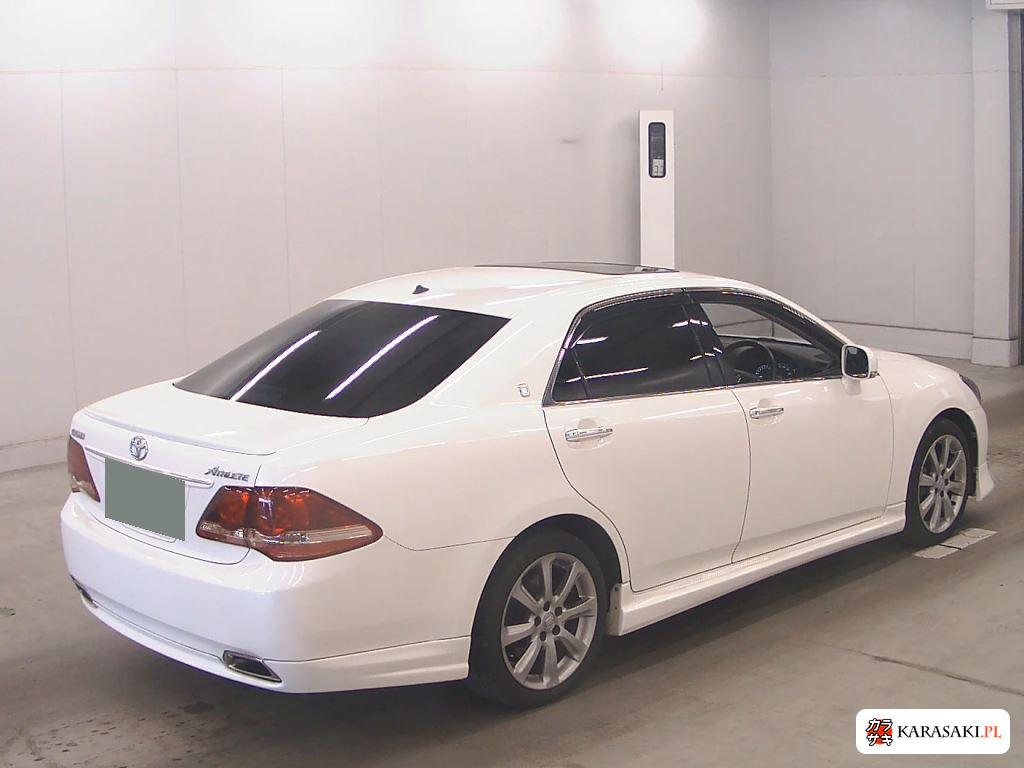 Toyota Crown 2008 z aukcji japońskiej