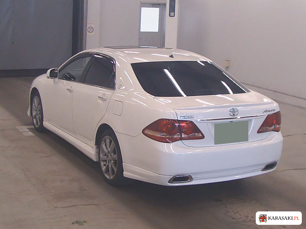 Toyota Crown 2008 z aukcji japońskiej