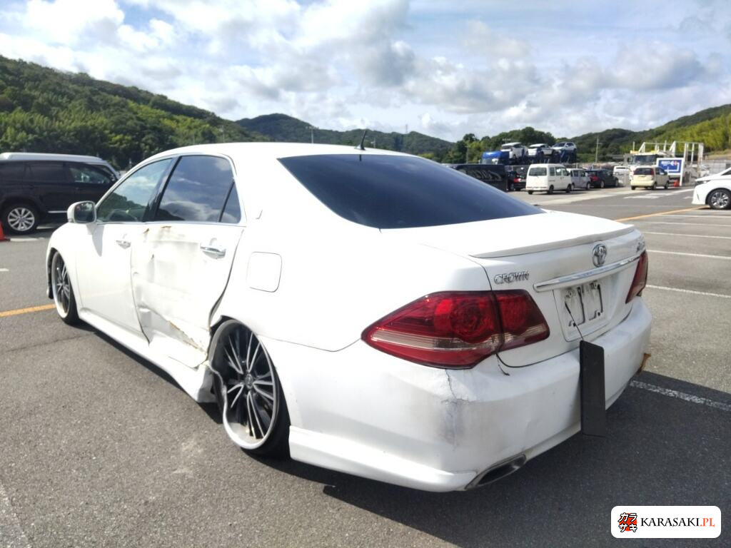 Toyota Crown 2008 z aukcji japońskiej