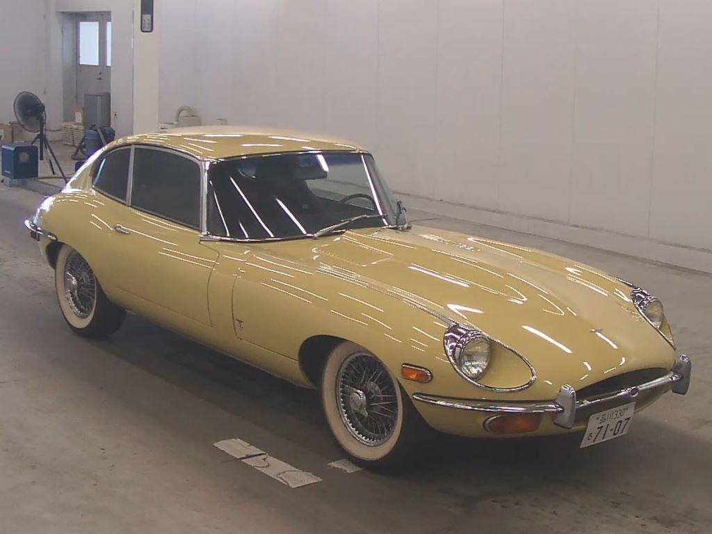 Jaguar E-Type 1988 z aukcji japońskiej