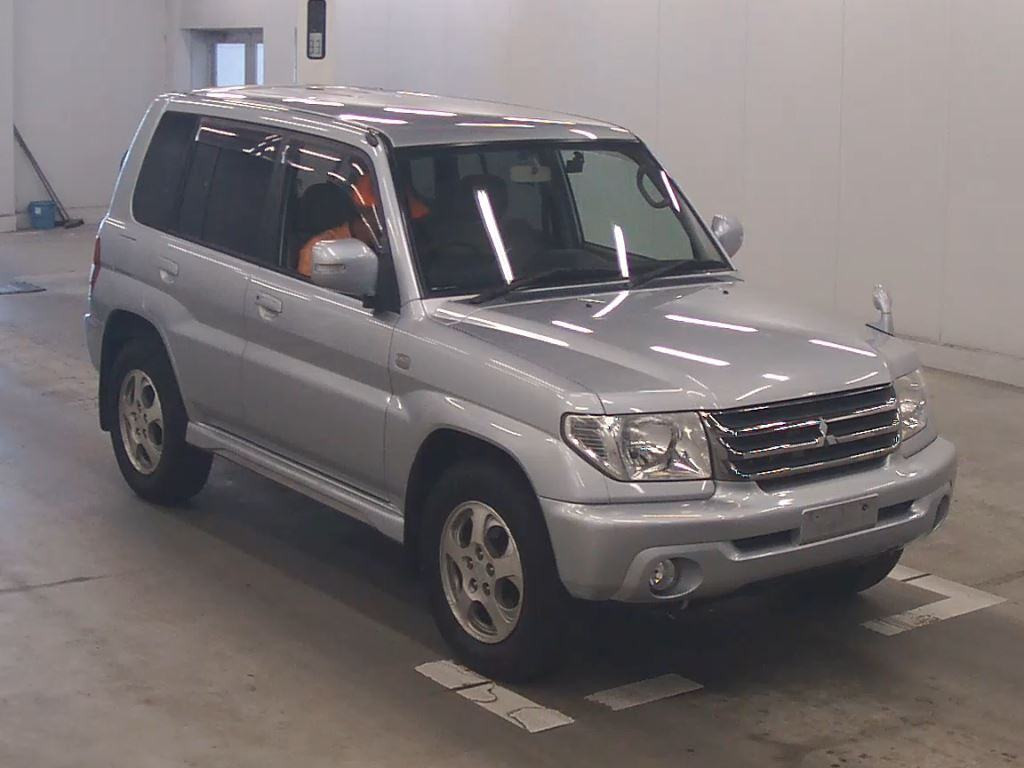 Mitsubishi Pajero Io 2004 z aukcji japońskiej
