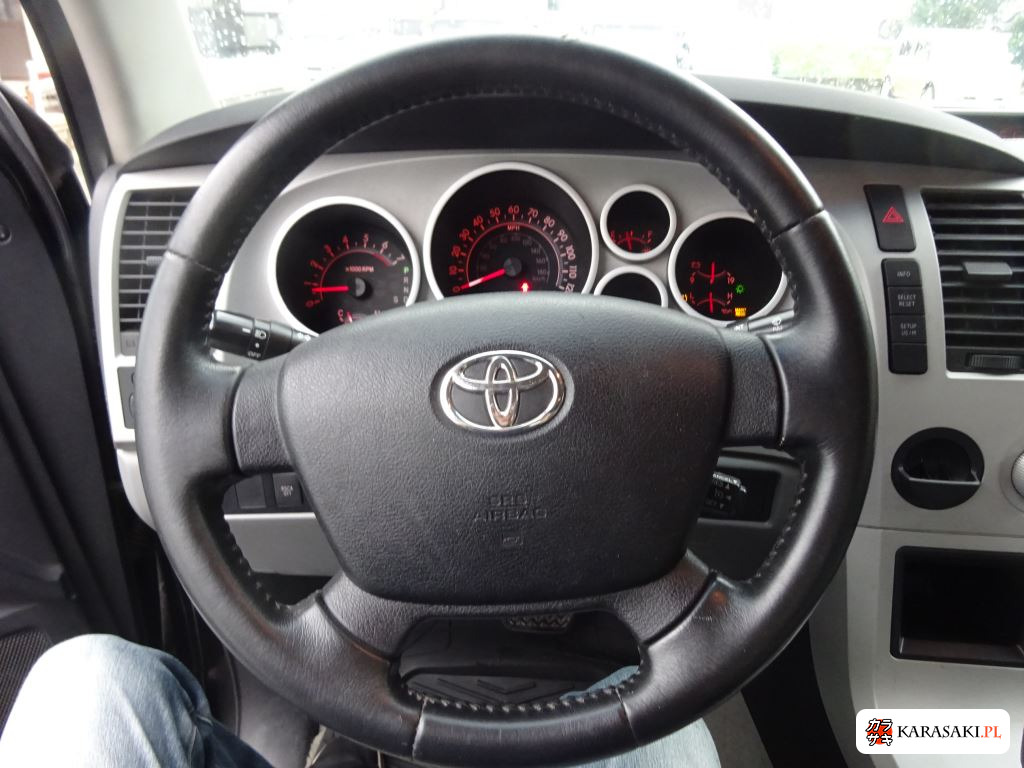 2011 America Toyota Tundra 4D Double Cab SR5 11