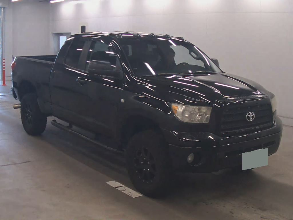 America Toyota Tundra 2011 z aukcji japońskiej
