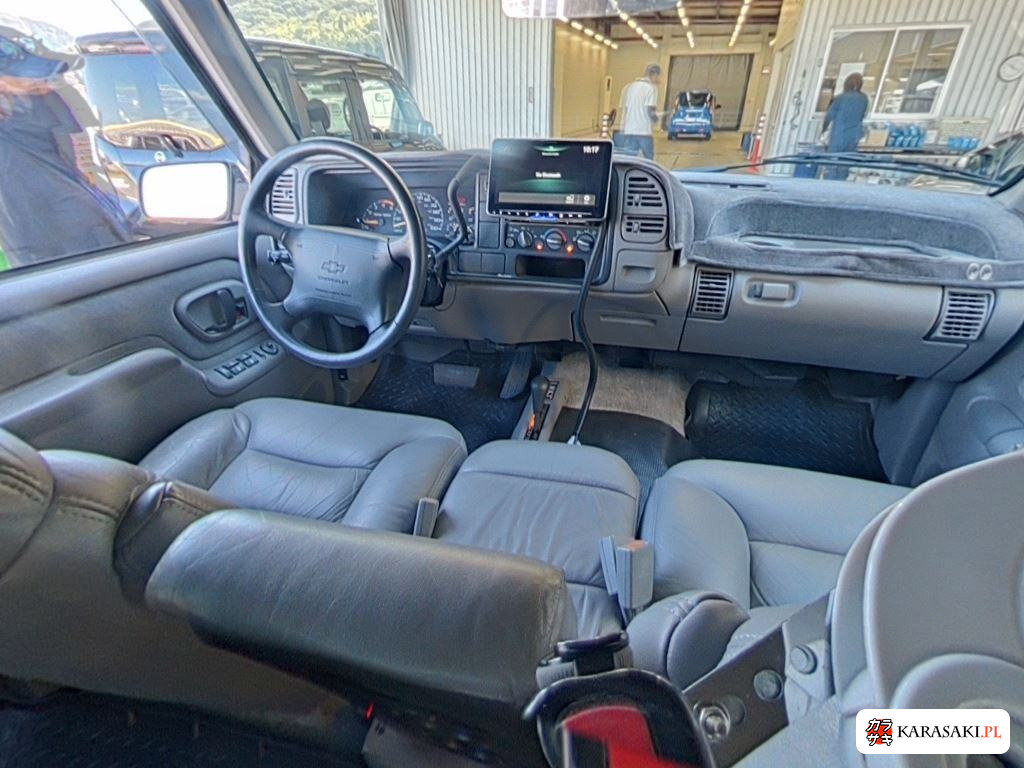 1995 Chevrolet Suburban 4WD LT 5