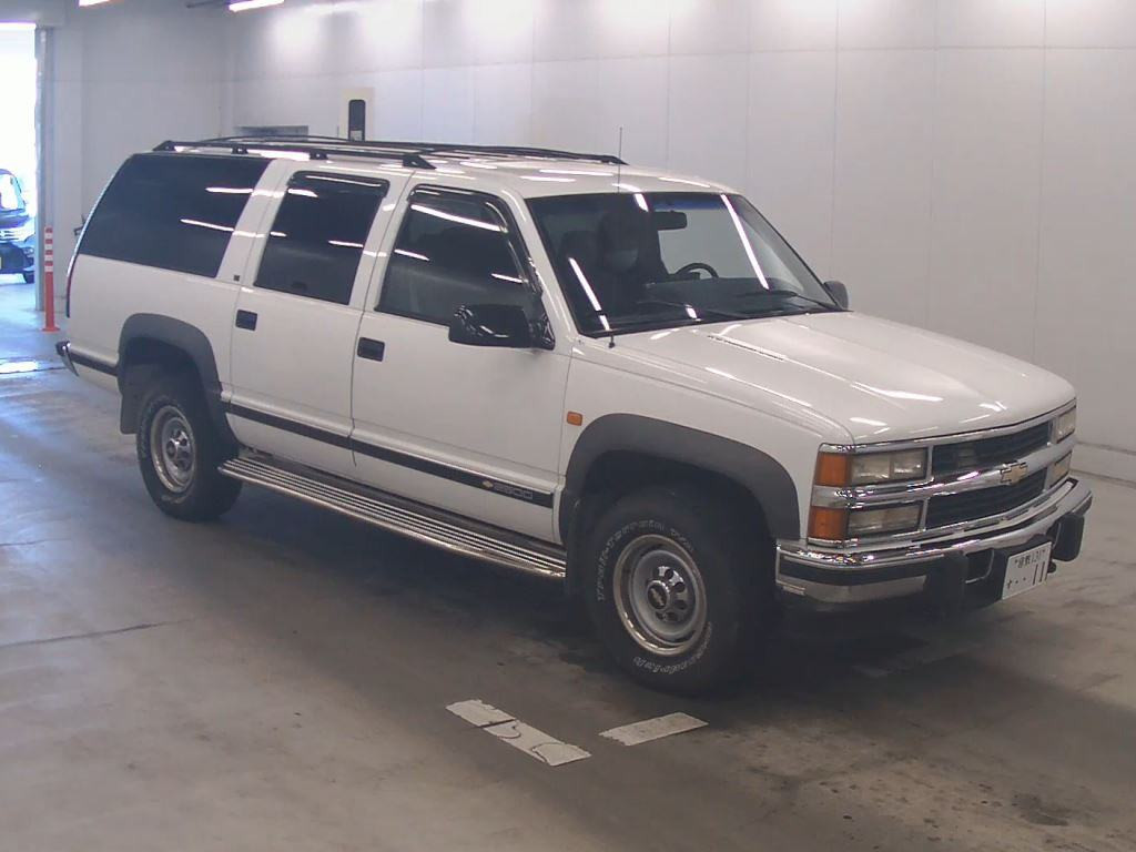 Chevrolet Suburban 1995 z aukcji japońskiej