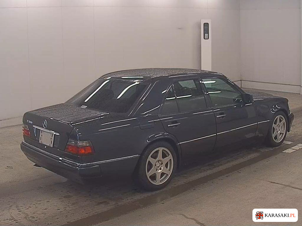 1997 Mercedes-Benz E-Class 4D 4