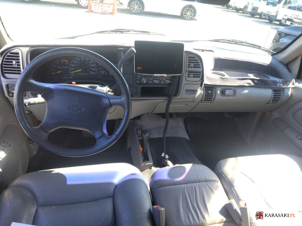 1995 Chevrolet Suburban 4WD LT 5