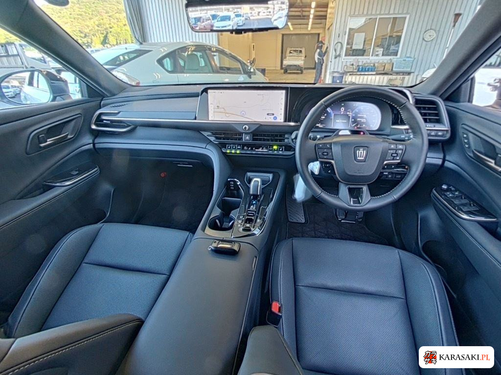 Toyota Crown Estate 2025 z aukcji japońskiej