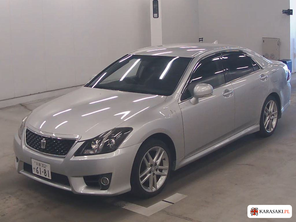 Toyota Crown 2012 z aukcji japońskiej