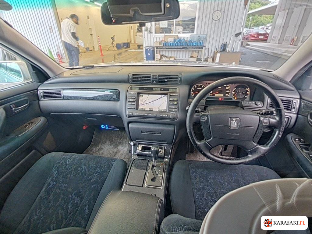 Toyota Crown Estate 2004 z aukcji japońskiej