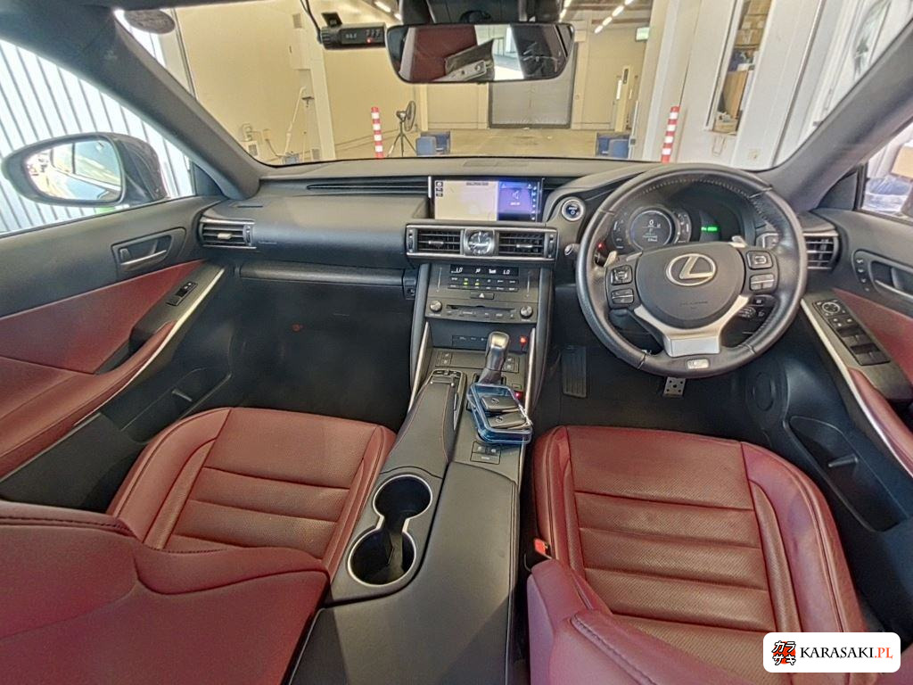 Lexus Is 2018 z aukcji japońskiej