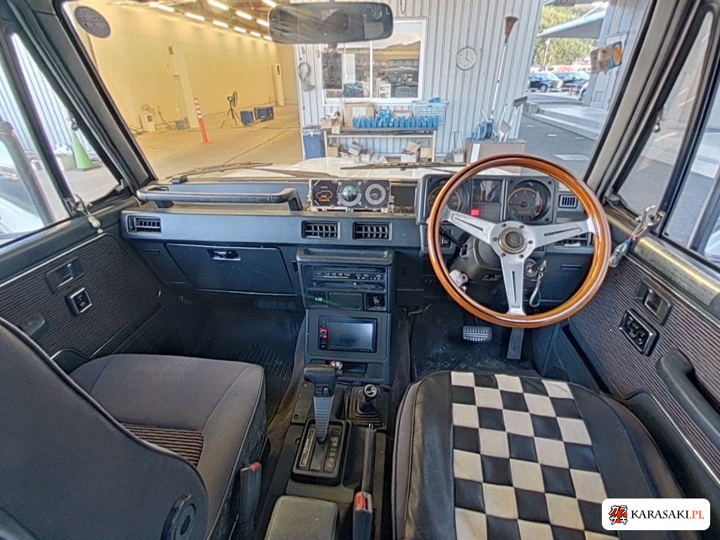 Mitsubishi Pajero 1990 z aukcji japońskiej