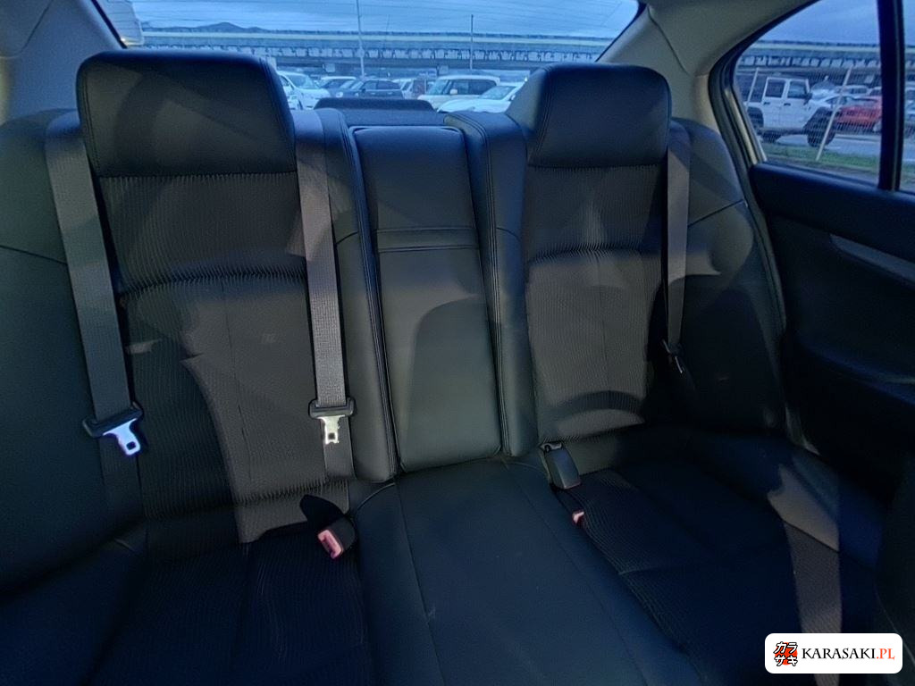 Nissan Skyline 2011 z aukcji japońskiej