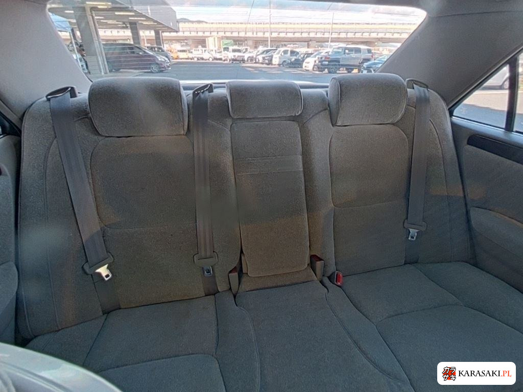 Toyota Crown 1999 z aukcji japońskiej