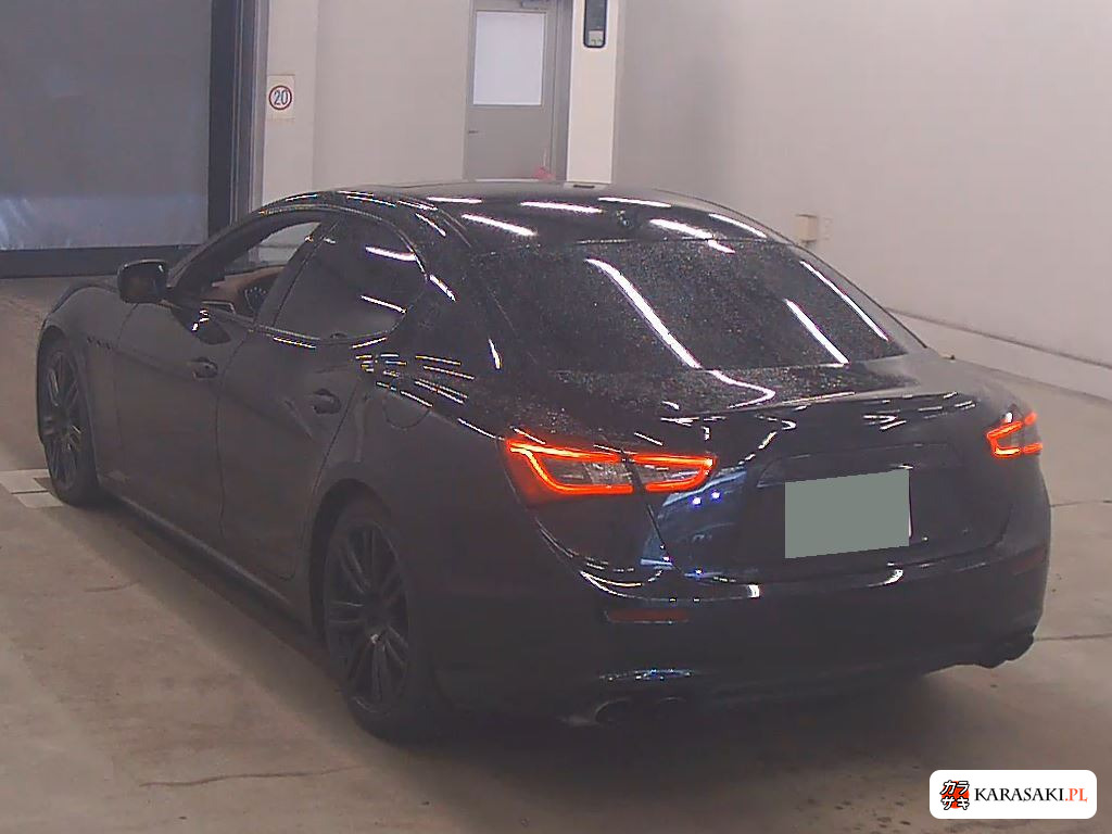 Maserati Ghibli 2014 z aukcji japońskiej