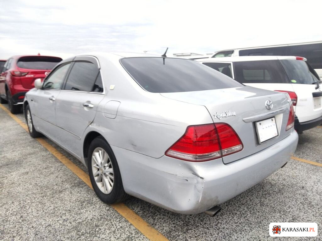 Toyota Crown 2004 z aukcji japońskiej