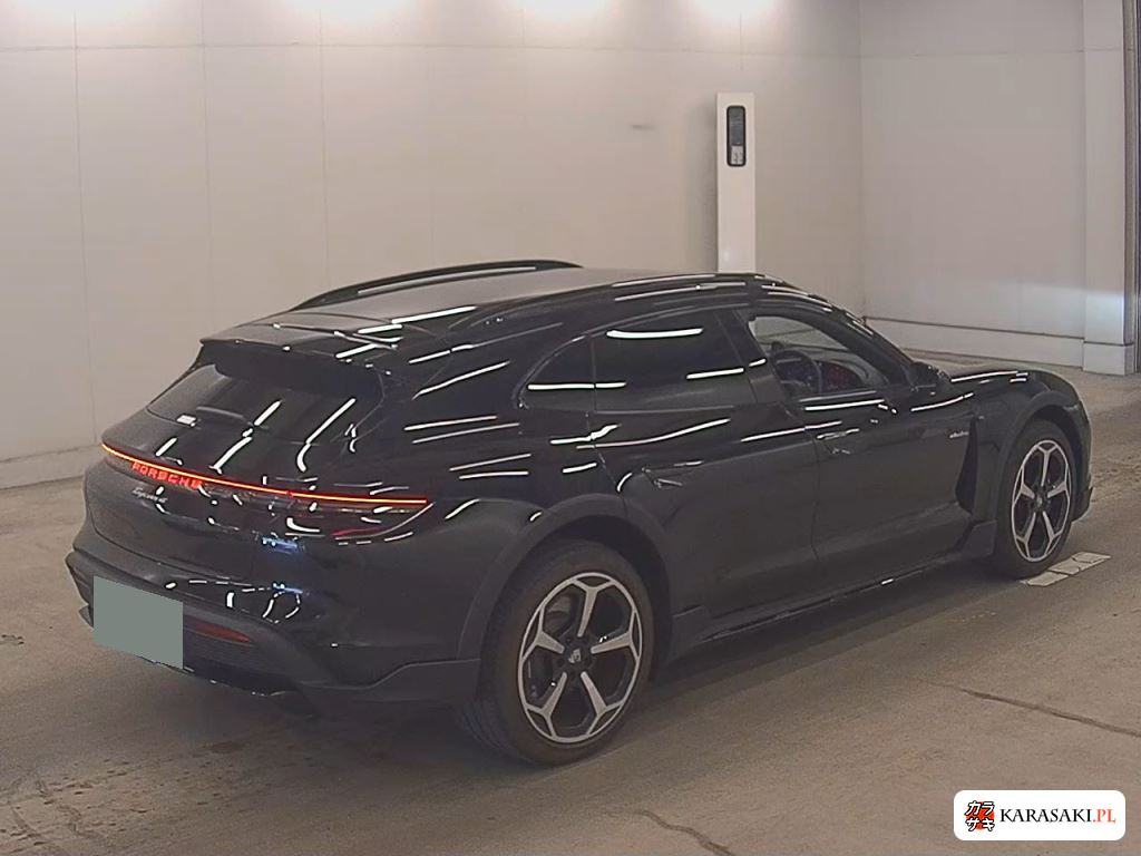 Porsche Taycan 2024 z aukcji japońskiej