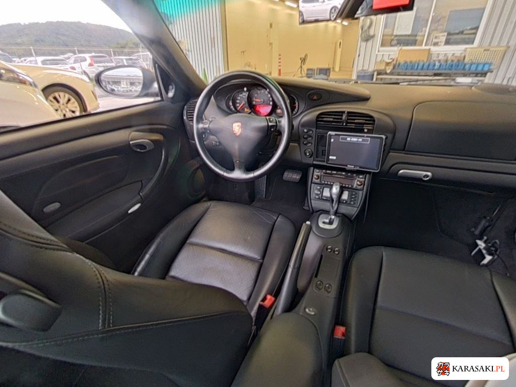 Porsche 911 2003 z aukcji japońskiej
