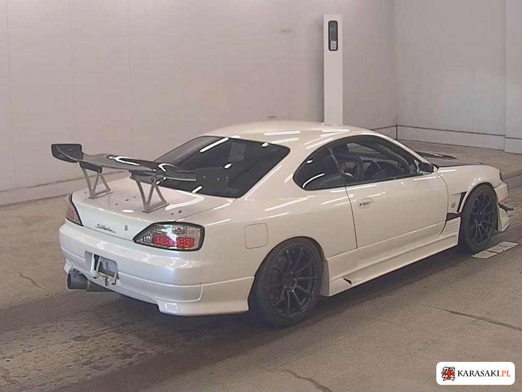 Nissan Silvia 2000 z aukcji japońskiej