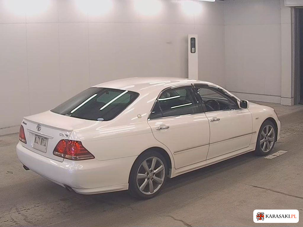Toyota Crown 2006 z aukcji japońskiej