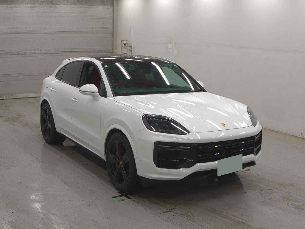 Porsche Cayenne 2024 z aukcji japońskiej