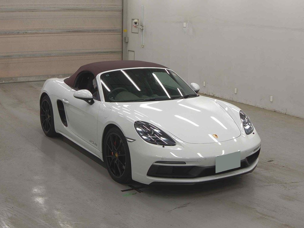 Porsche 718 2024 z aukcji japońskiej