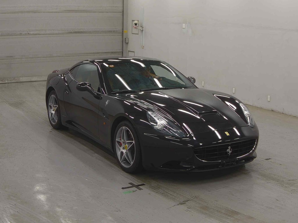 Ferrari California 2009 z aukcji japońskiej