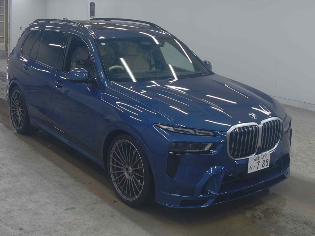 BMW Alpina XB7 2023 z aukcji japońskiej